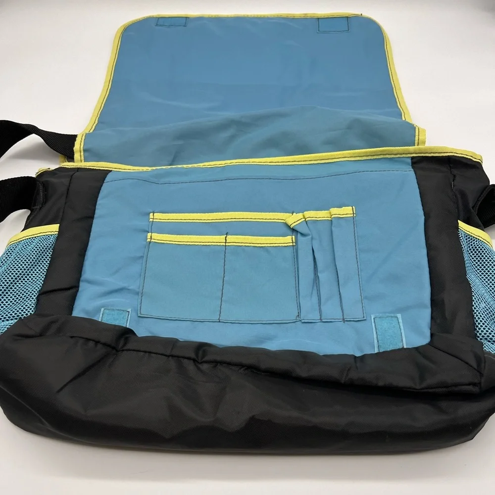 Embark Messenger Laptop Messenger Bag Dripping Paint Pattern